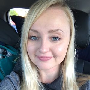 Meet your Posher, Mallory